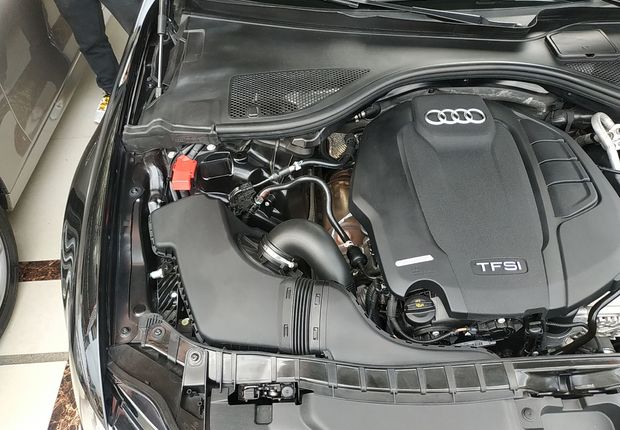 奥迪A6L TFSI 2017款 1.8T 自动 技术型 (国Ⅴ) 