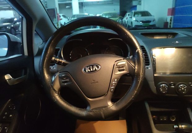 起亚K3 2015款 1.6L 自动 GLS (国Ⅳ) 