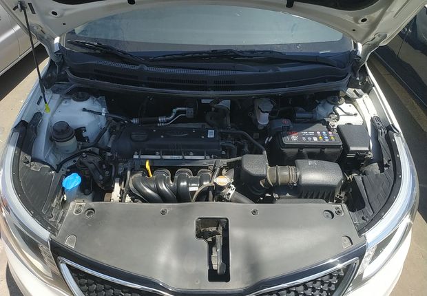 起亚K2 2015款 1.4L 手动 4门5座三厢车 GLS (国Ⅳ) 