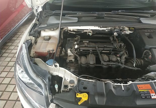 福特福克斯 2012款 1.6L 手动 4门5座三厢车 舒适型 (国Ⅳ) 