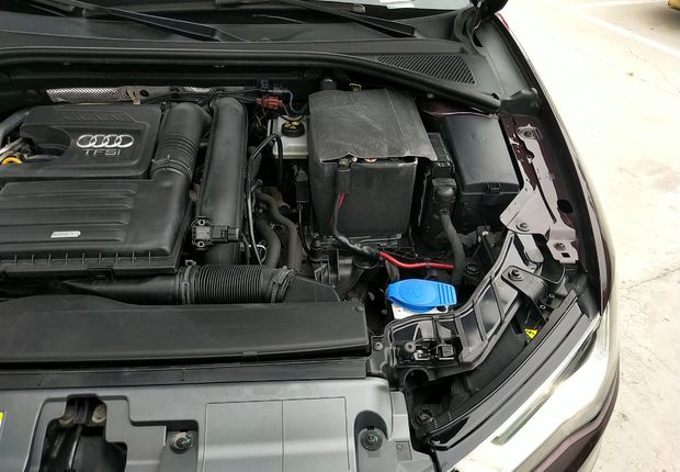 奥迪A3 35TFSI 2014款 1.4T 自动 汽油 舒适型Sportback (国Ⅳ) 