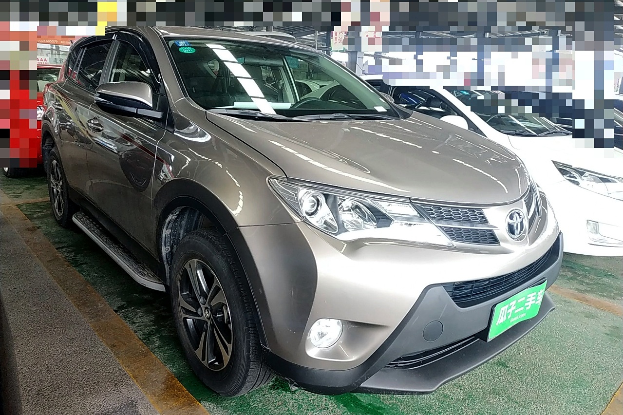 丰田rav4 2015款 2.0l cvt两驱风尚版