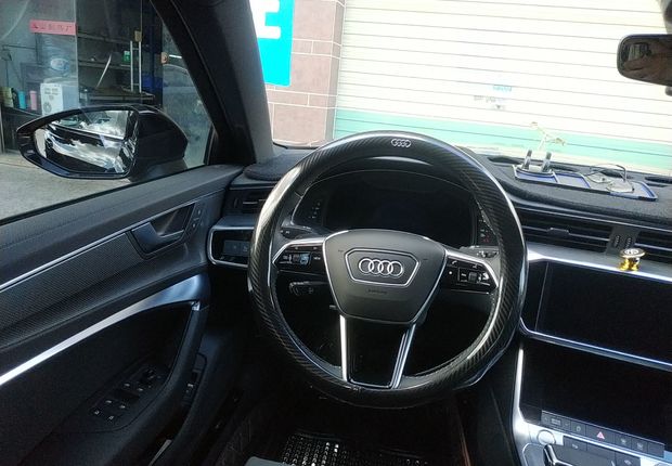 奥迪A6L 40TFSI 2019款 2.0T 自动 豪华动感型 (国Ⅵ) 