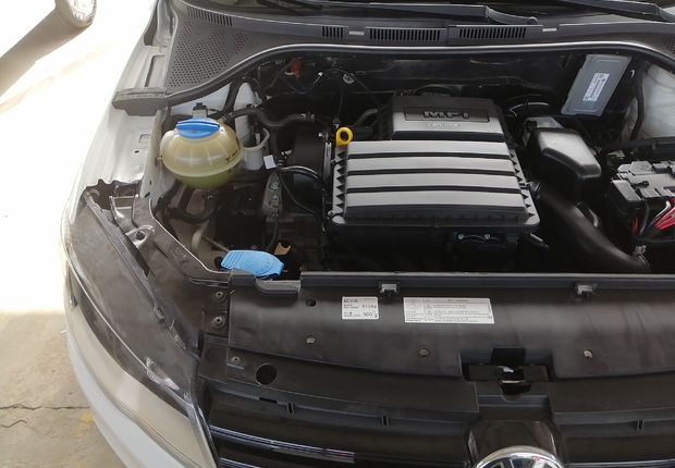 大众捷达 2015款 1.6L 自动 汽油 时尚型 (国Ⅳ) 