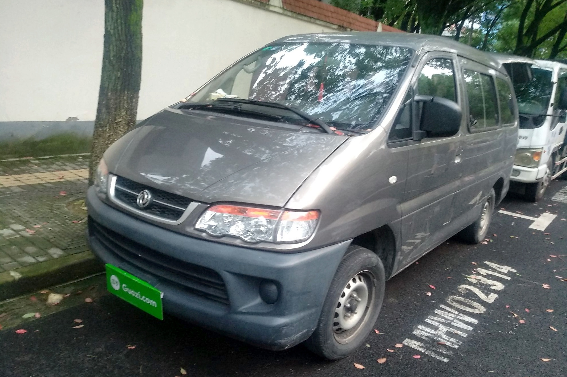 东风风行 菱智 2016款 v3 1.5l 5座特惠版 车辆图片