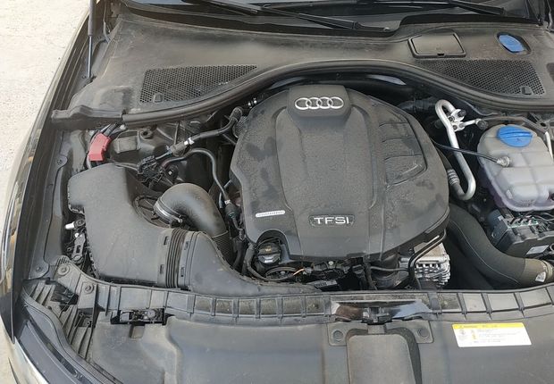 奥迪A6L 35TFSI 2018款 2.0T 自动 典藏版 (国Ⅴ) 