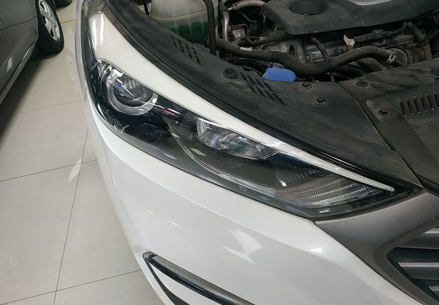 现代途胜 2015款 1.6T 自动 前驱 智能型 (国Ⅴ) 