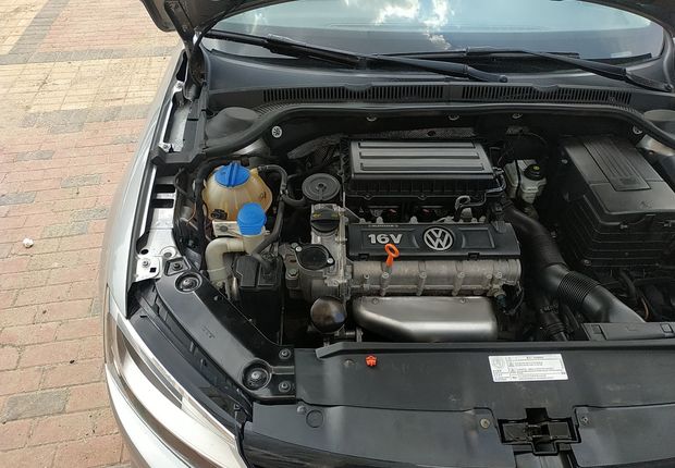 大众速腾 2012款 1.6L 自动 舒适型 (国Ⅳ) 