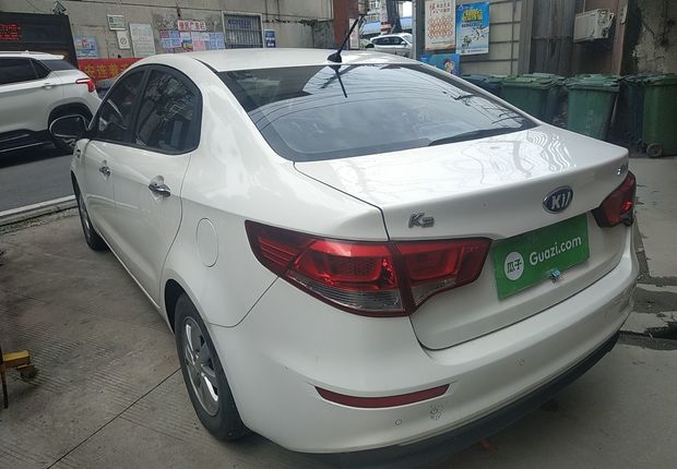 起亚K2 2015款 1.4L 手动 4门5座三厢车 GLS (国Ⅳ) 