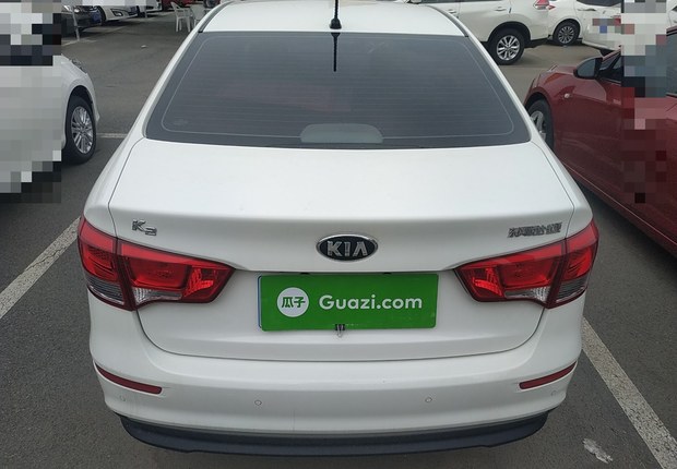 起亚K2 2015款 1.4L 手动 4门5座三厢车 GLS (国Ⅳ) 