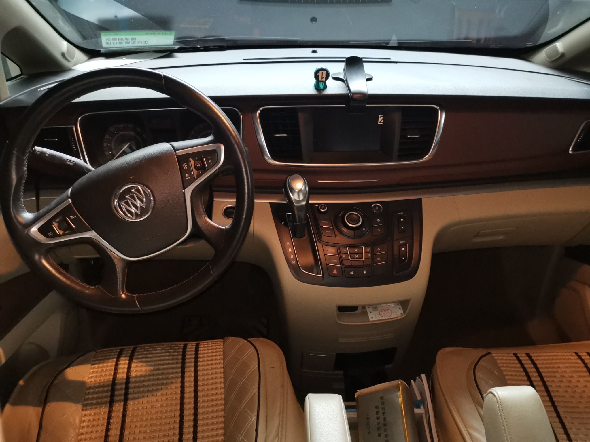 别克gl8 2017款 2.5l 自动 7座 25s豪华型 (国Ⅴ)