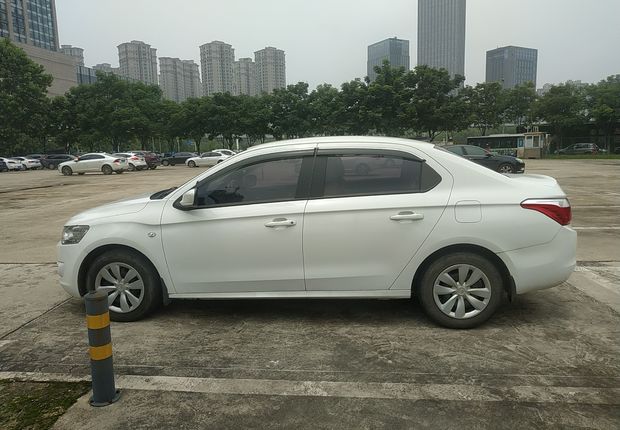 雪铁龙爱丽舍 2014款 1.6L 手动 4门5座三厢车 时尚型 (国Ⅳ) 