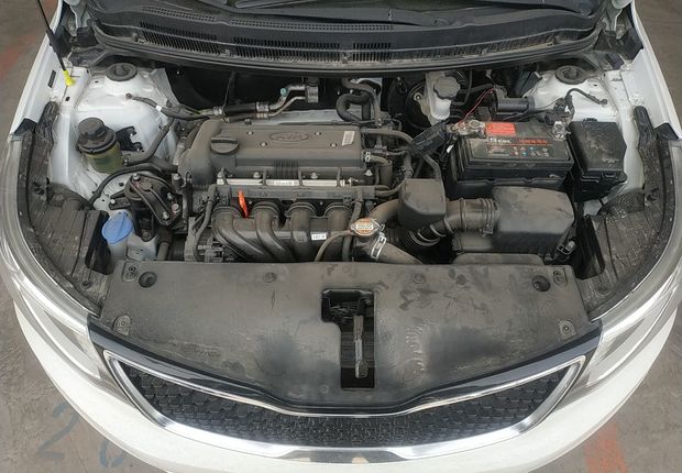 起亚K2 2015款 1.4L 手动 4门5座三厢车 GLS (国Ⅳ) 