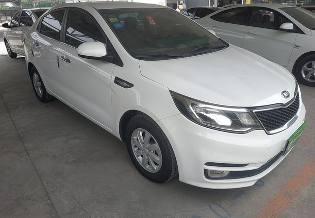 起亚K2 2015款 1.4L 手动 4门5座三厢车 GLS (国Ⅳ) 