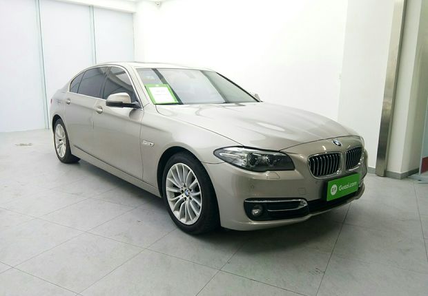 宝马5系 525Li 2017款 2.0T 自动 汽油 豪华设计套装 (国Ⅴ) 