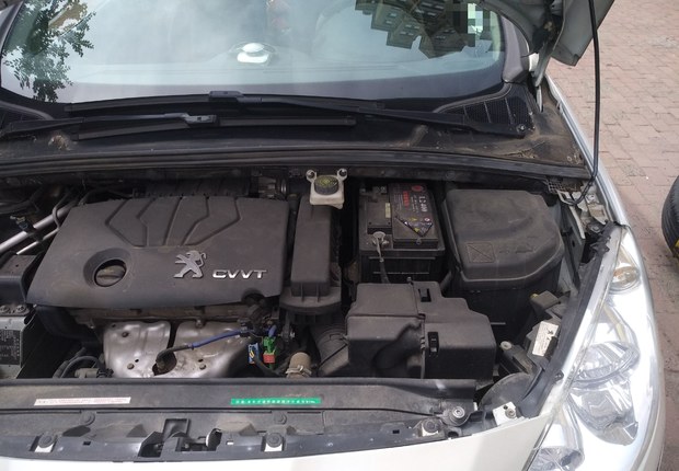 标致408 2013款 1.6L 手动 舒适型 (国Ⅳ) 