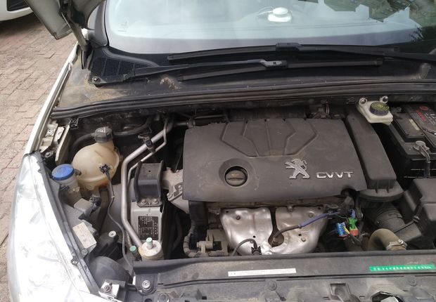 标致408 2013款 1.6L 手动 舒适型 (国Ⅳ) 