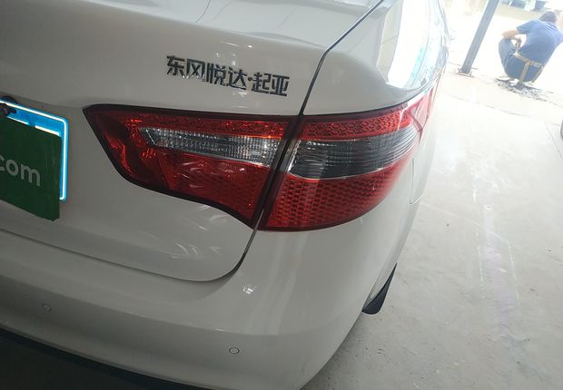 起亚K2 2012款 1.4L 手动 4门5座三厢车 GLS (国Ⅳ) 