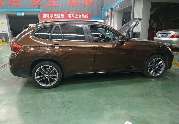 宝马X1 sDrive18i 2013款 2.0L 自动 后驱 汽油 运动设计套装 (国Ⅳ) 