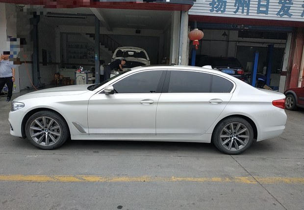 宝马5系 528Li 2018款 2.0T 自动 汽油 上市特别版 (国Ⅴ) 