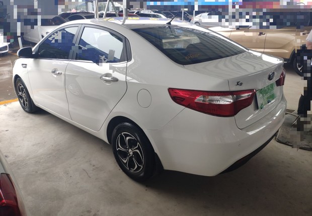 起亚K2 2012款 1.4L 自动 4门5座三厢车 GLS (国Ⅳ) 