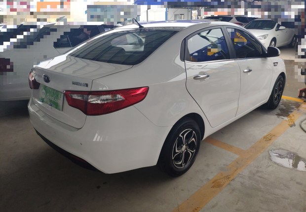 起亚K2 2012款 1.4L 自动 4门5座三厢车 GLS (国Ⅳ) 