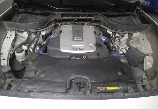 英菲尼迪QX70 [进口] 2015款 3.7L 自动 四驱 绝影版 