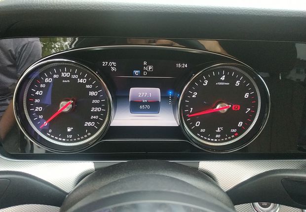 奔驰E级 E200 [进口] 2019款 2.0T 自动 汽油 运动型 