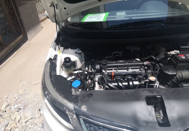 起亚K2 2015款 1.4L 手动 4门5座三厢车 GLS (国Ⅳ) 