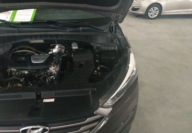 现代途胜 2015款 1.6T 自动 前驱 智能型 (国Ⅴ) 