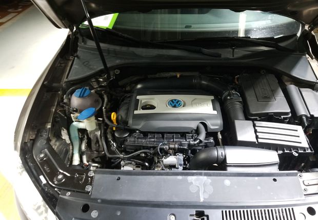 大众帕萨特 2014款 1.8T 自动 汽油 尊荣导航版 (国Ⅴ) 