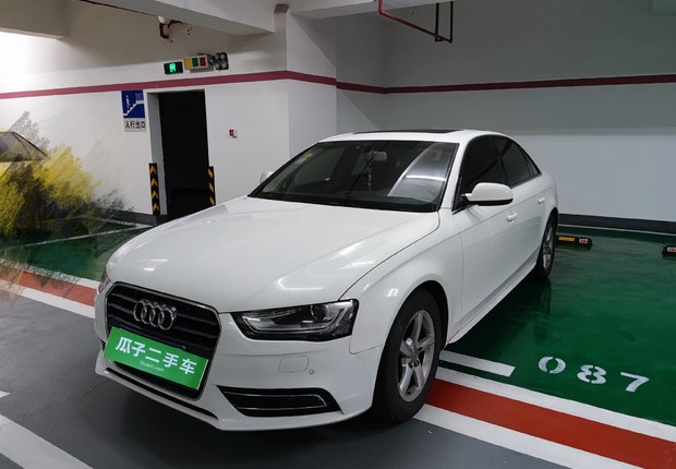 奥迪A4L 2013款 2.0T 自动 标准型 (国Ⅳ) 