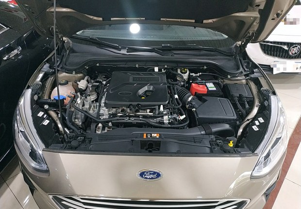 福特福克斯 2019款 1.5T 自动 4门5座三厢车 EcoBoost 180锋潮型 (国Ⅴ) 