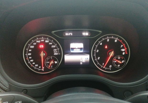 奔驰B级 B200 [进口] 2016款 1.6T 自动 汽油 臻藏版 