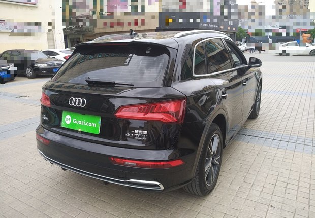 奥迪Q5L 40TFSI 2018款 2.0T 自动 荣享时尚型 (国Ⅴ) 