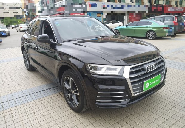 奥迪Q5L 40TFSI 2018款 2.0T 自动 荣享时尚型 (国Ⅴ) 