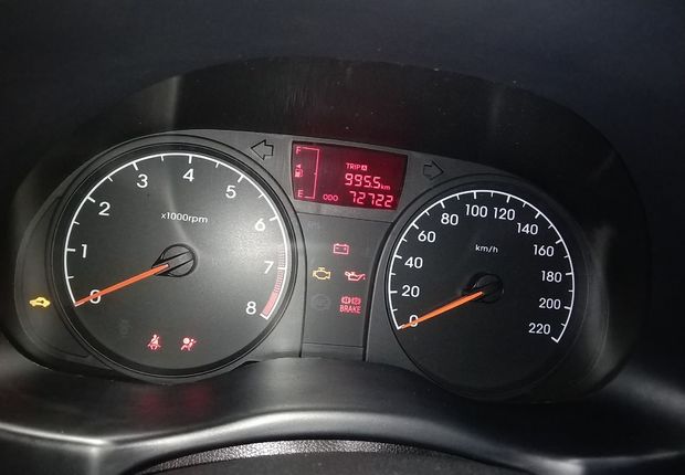 现代瑞纳 2014款 1.4L 手动 4门5座三厢车 智能型GLS (国Ⅳ) 