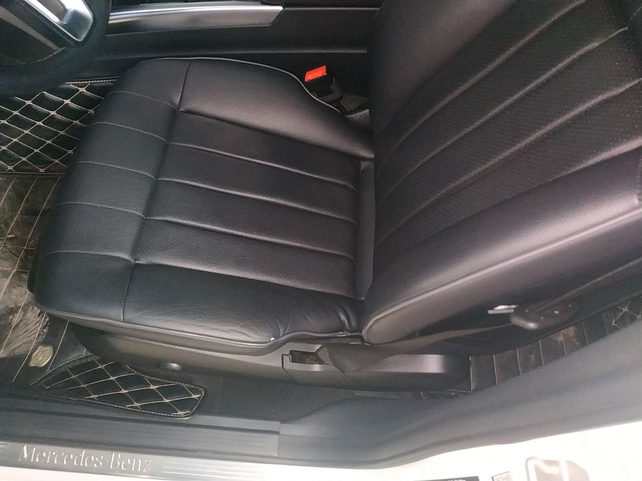 奔驰E级 E260L 2015款 2.0T 自动 汽油 运动型 (国Ⅳ) 