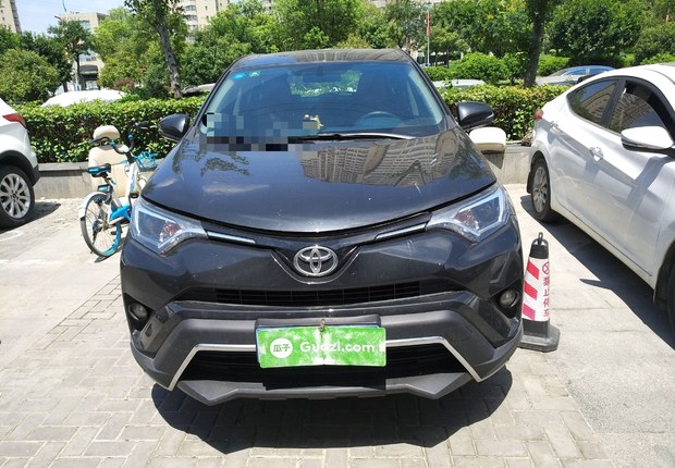 丰田RAV4 2019款 2.0L 自动 前驱 先锋版 (国Ⅵ) 