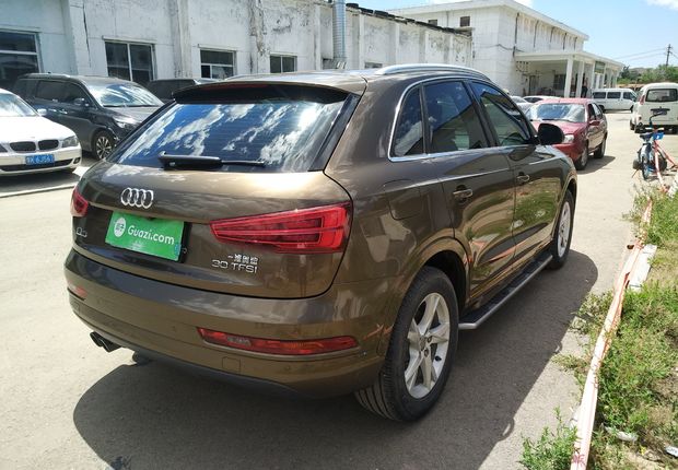 奥迪Q3 30TFSI 2016款 1.4T 自动 前驱 时尚型 (国Ⅴ) 