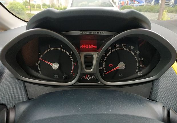 福特嘉年华 2011款 1.5L 自动 运动型 (国Ⅲ带OBD) 