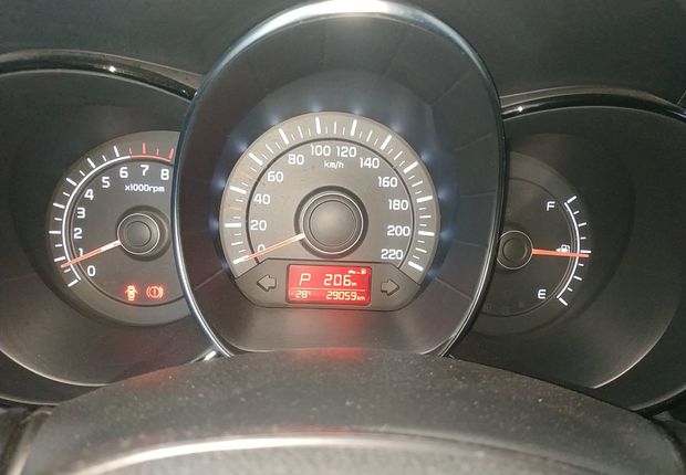 起亚K2 2015款 1.4L 自动 4门5座三厢车 GLS (国Ⅳ) 