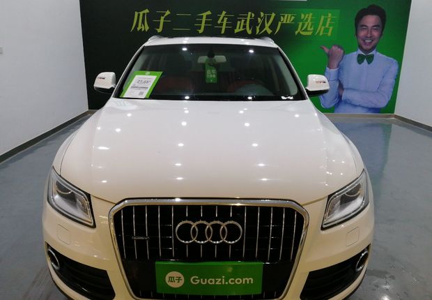 奥迪Q5 2016款 2.0T 自动 四驱 汽油 进取型 (国Ⅴ) 