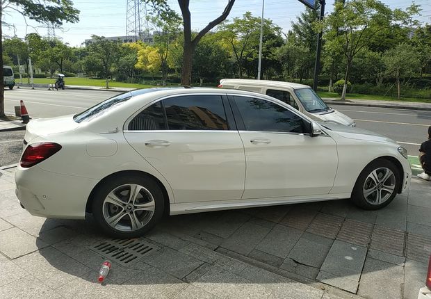 奔驰C级 C260L 2019款 1.5T 自动 运动版 (国Ⅵ) 