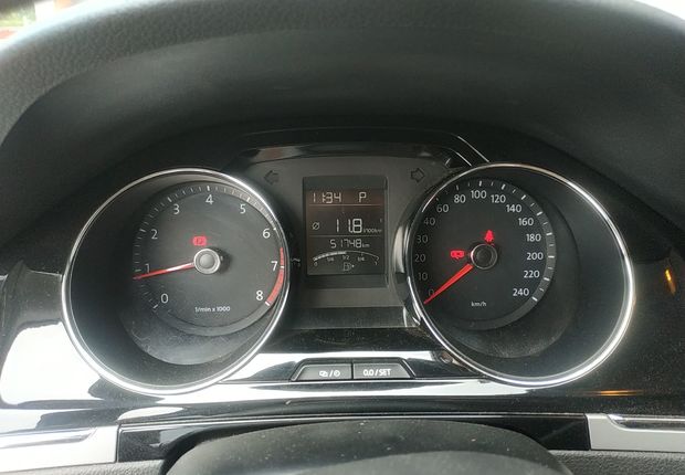 大众宝来 2013款 1.6L 自动 4门5座三厢车 舒适型 (国Ⅳ) 