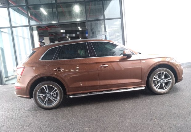 奥迪Q5L 45TFSI 2018款 2.0T 自动 尊享时尚型 (国Ⅴ) 