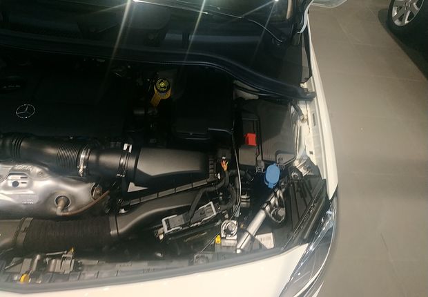 奔驰B级 B200 [进口] 2018款 1.6T 自动 汽油 动感型 