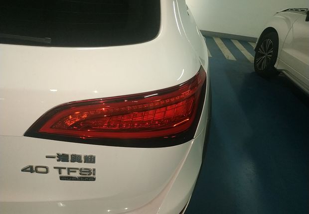 奥迪Q5 2018款 2.0T 自动 四驱 汽油 技术型典藏版 (国Ⅴ) 