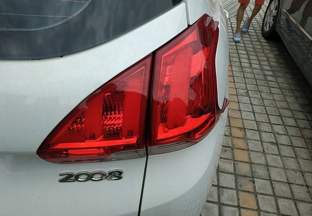 标致2008 2014款 1.6L 自动 前驱 潮流版 (国Ⅴ) 