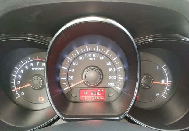 起亚K2 2015款 1.4L 自动 4门5座三厢车 GLS (国Ⅳ) 